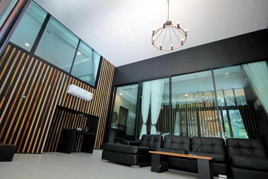 Baan Chao Mai Beach House Trang Exterior photo